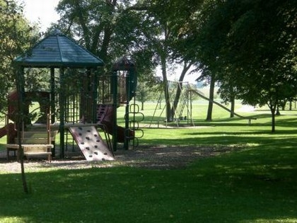 baum park playground equipment