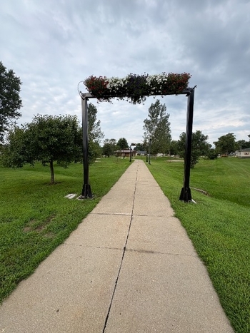 Linked image to New Flower Arches Bring Color to Baum Park